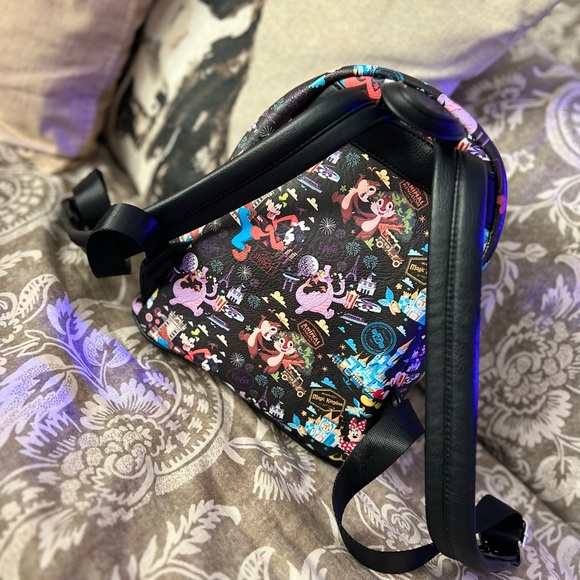 🔥Rare🔥Loungefly Disney Backpack(Limited Edition) - Picture 4 of 5